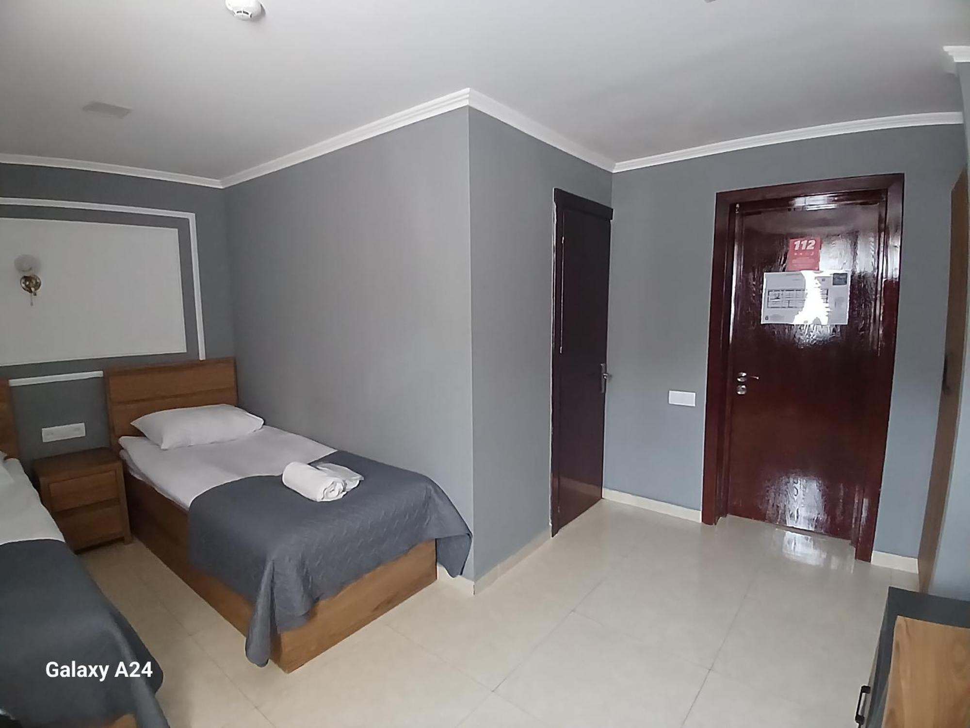 Hotel Rose Tbilisi Buitenkant foto