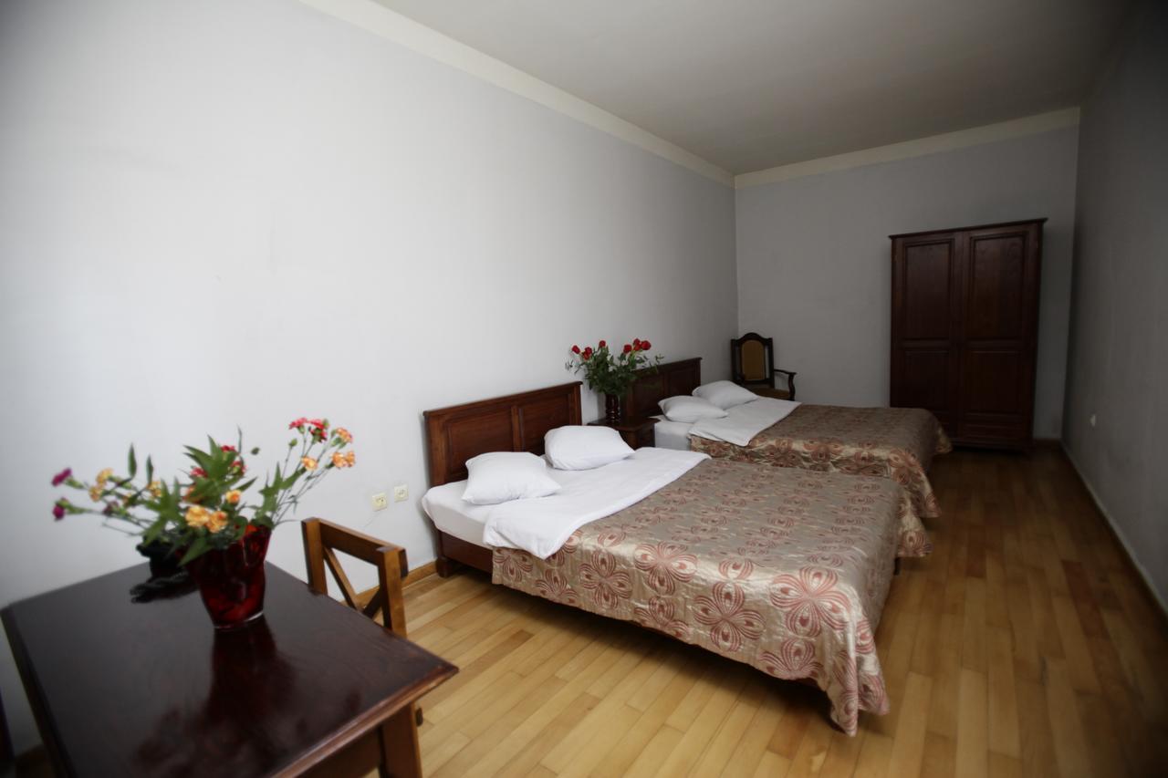 Hotel Rose Tbilisi Buitenkant foto