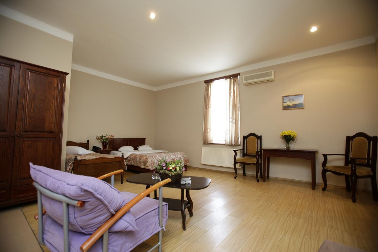 Hotel Rose Tbilisi Buitenkant foto