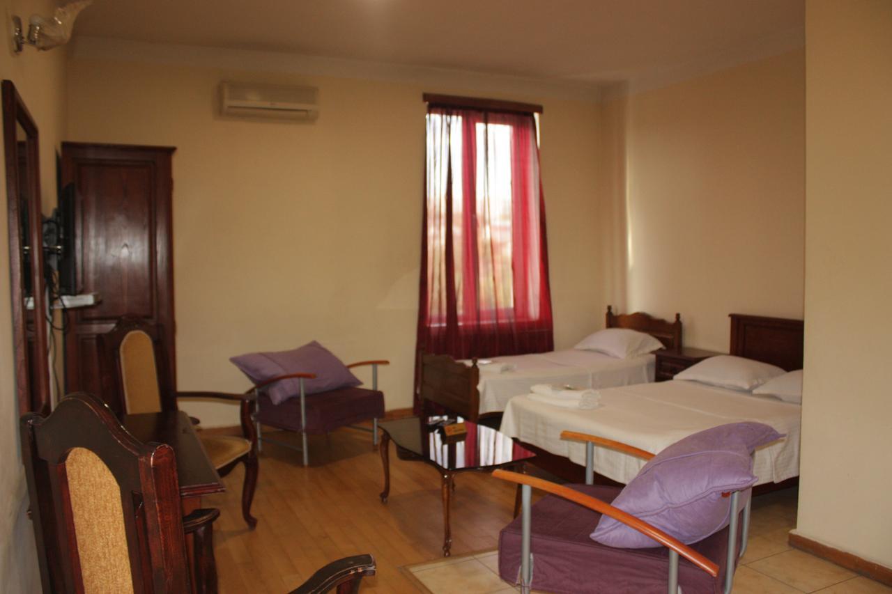 Hotel Rose Tbilisi Buitenkant foto