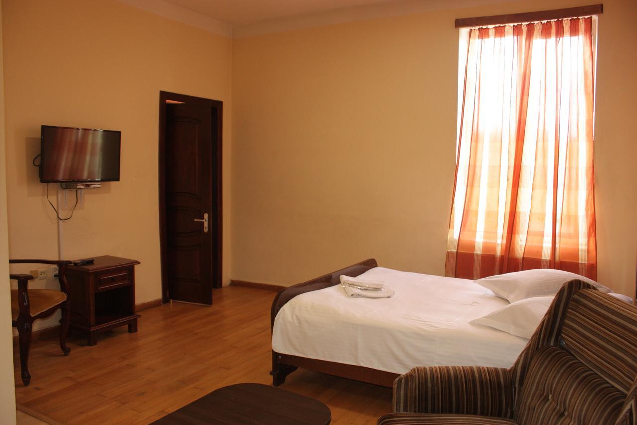Hotel Rose Tbilisi Buitenkant foto